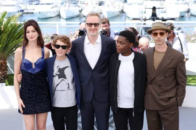 Cannes: Jeremy Strong dit que le monde de la «succession» peut être retracé aux événements de «l’époque d’Armageddon»