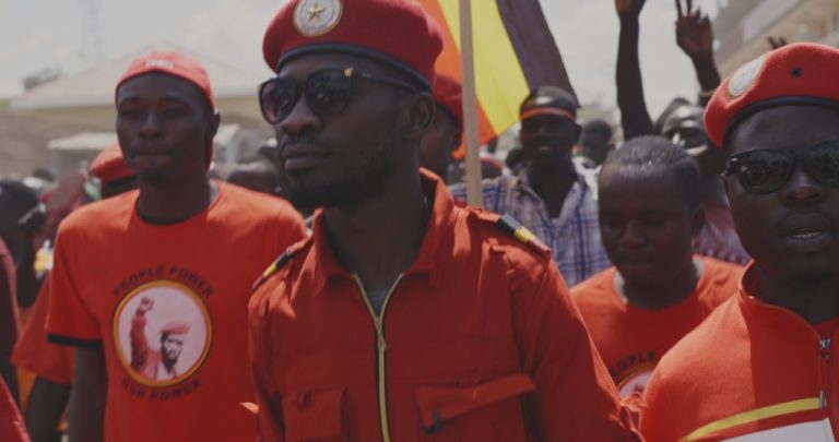 Critique de « Bobi Wine : Ghetto President » : un portrait universellement pertinent de la politique ougandaise