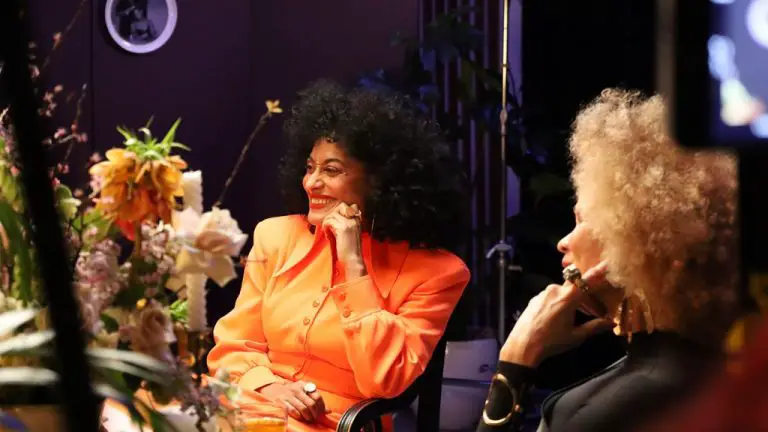 Critique de ‘The Hair Tales’: une série documentaire Hulu / OWN chaleureuse et sérieuse sur les femmes noires et la beauté