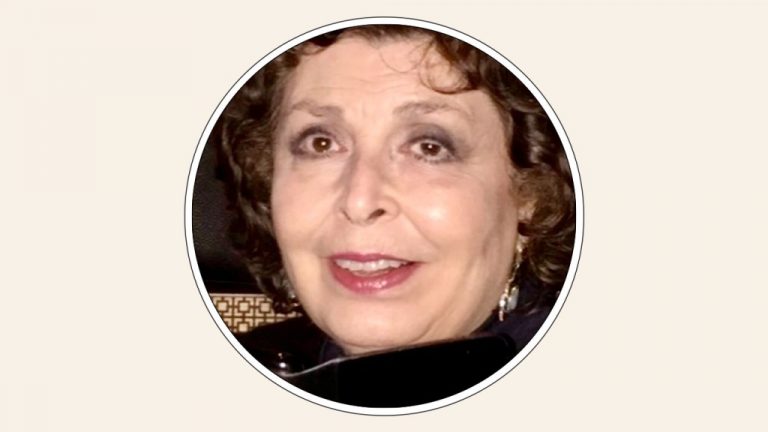 Phyllis Carlyle, gestionnaire de talents influents et « touriste accidentel », productrice de « Seven », décède à 80 ans