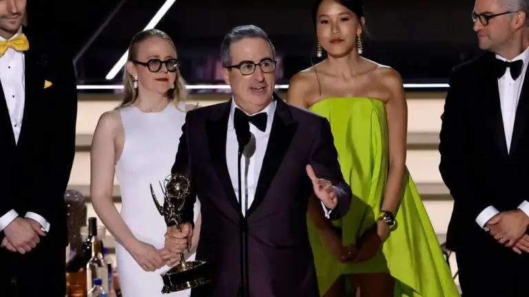 Emmys secoue les catégories de variétés dans le cadre des changements de règles de 2023