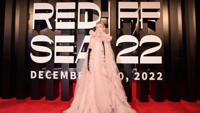 Red Sea Film Fest : Sharon Stone dit qu’elle a accepté d’être invitée en Arabie Saoudite parce qu’elle est une « casseuse d’enveloppes »