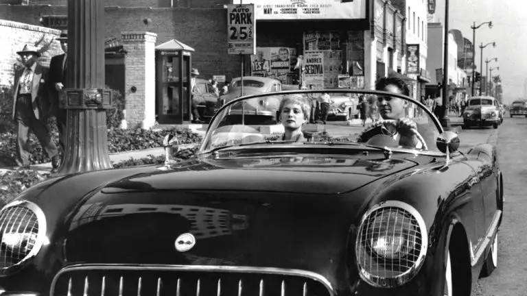 Hollywood Flashback : La Corvette a fait ses débuts dans « Kiss Me Deadly » en 1955