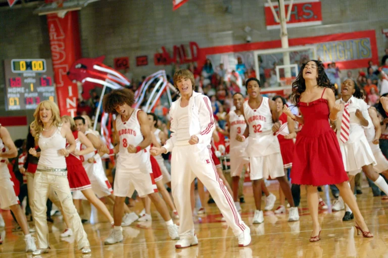 Où regarder High School Musical en streaming: Les meilleures plateformes pour profiter de la comédie musicale culte!