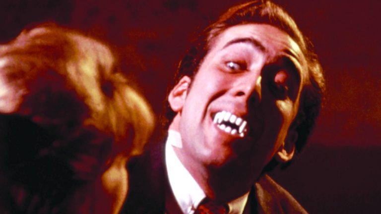 Hollywood Flashback : En 1989, Nicolas Cage s’est collé le cou pour « Vampire’s Kiss »