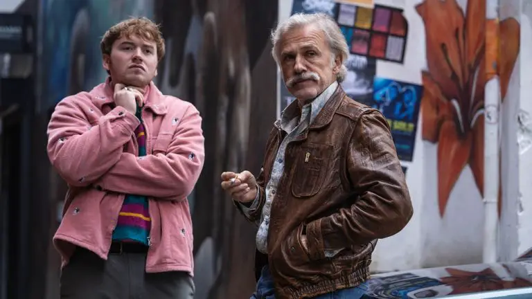 Cannes: Cooper Hoffman, Christoph Waltz dans le premier regard sur la comédie Buddy Hitman ‘Old Guy’ (Exclusif)