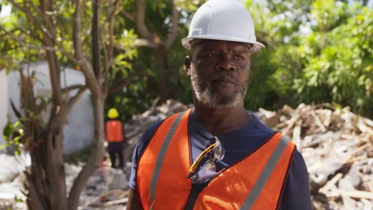 Critique de ‘Mountains’: Un tendre début de réalisateur explore la gentrification dans la petite Haïti de Miami