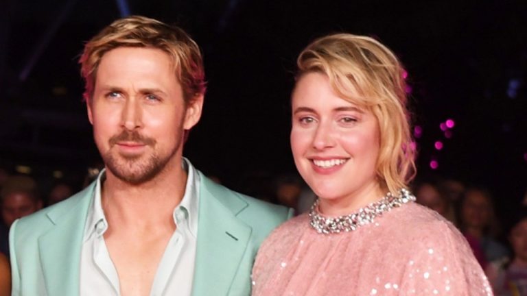 Ryan Gosling surprend Greta Gerwig avec un flash mob « Barbie » pour son anniversaire