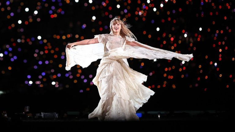Billetterie de Taylor Swift : « The Eras Tour » se dirige vers une ouverture mondiale record de 150 à 200 millions de dollars