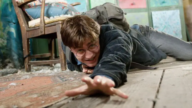 Daniel Radcliffe s’associe au cascadeur de « Harry Potter » qui a été paralysé après l’accident des « Reliques de la mort » pour Doc