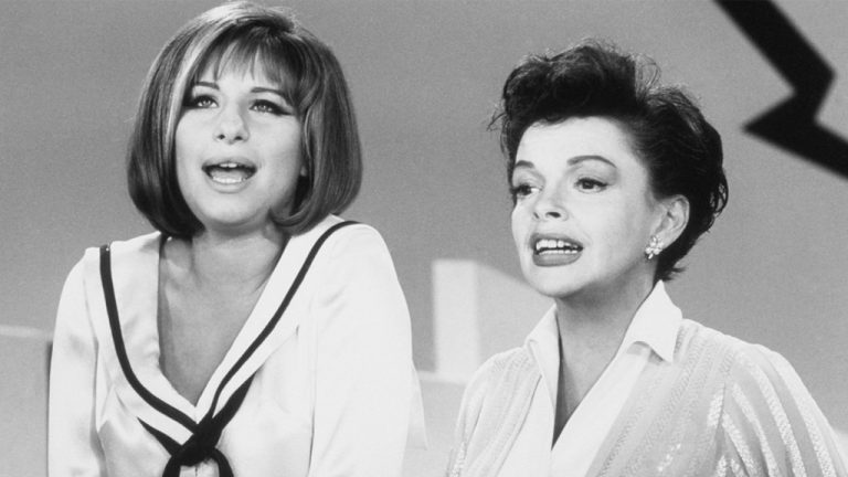 Barbra Streisand dit que Judy Garland l’a mise en garde contre Hollywood : « Ne les laissez pas vous faire ce qu’ils m’ont fait »