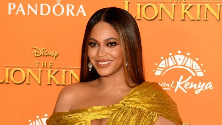 Beyoncé surprend ses fans lors de l’événement « Renaissance » au Brésil après la première du film de concert