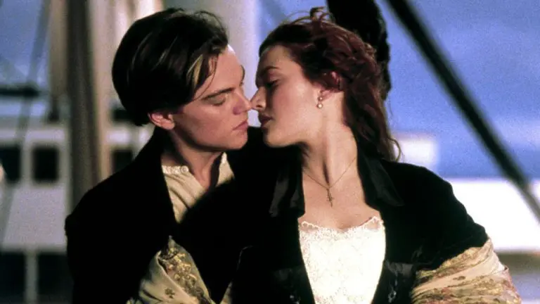 Kate Winslet dit qu’elle et Leonardo DiCaprio ont « cliqué immédiatement » sur « Titanic »