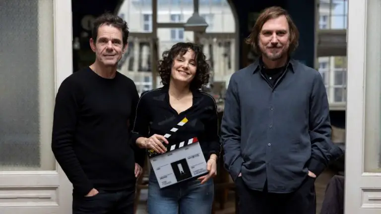 Le réalisateur de « Babylon Berlin », Tom Tykwer, revient au tournage avec « Das Licht »