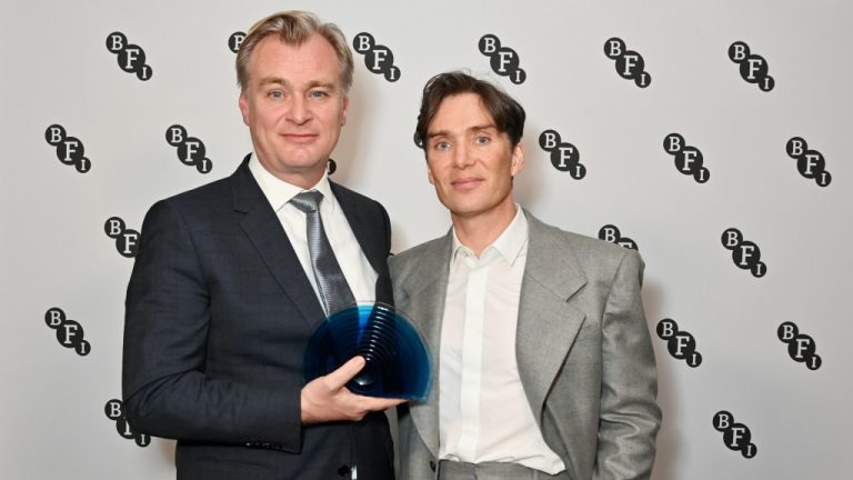 Cillian Murphy remet la bourse BFI à la « vraie légende » Christopher Nolan