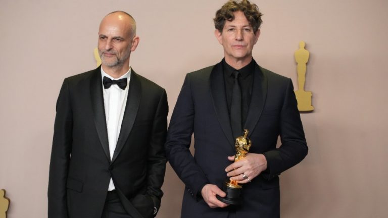 Le financier de la « zone d'intérêt » Danny Cohen rejette le discours de Jonathan Glazer aux Oscars : « Je suis fondamentalement en désaccord »