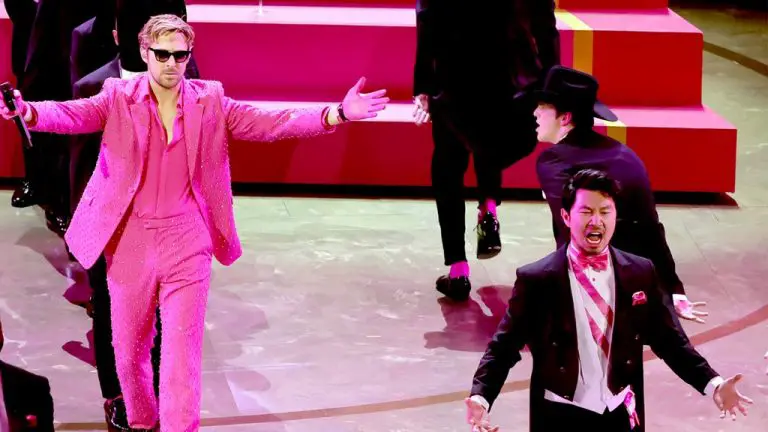 Simu Liu a dansé avec un tendon d'Achille déchiré lors de la performance des Oscars « I'm Just Ken » de Ryan Gosling