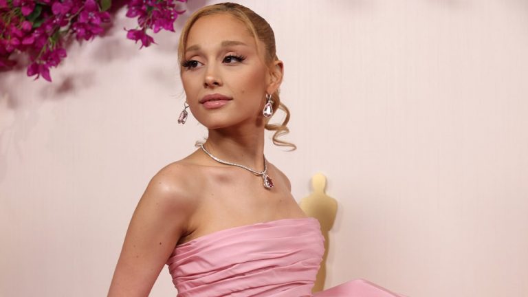 Ariana Grande continue de « retraiter » son temps sur Nickelodeon au milieu d’allégations de « silence sur le plateau »