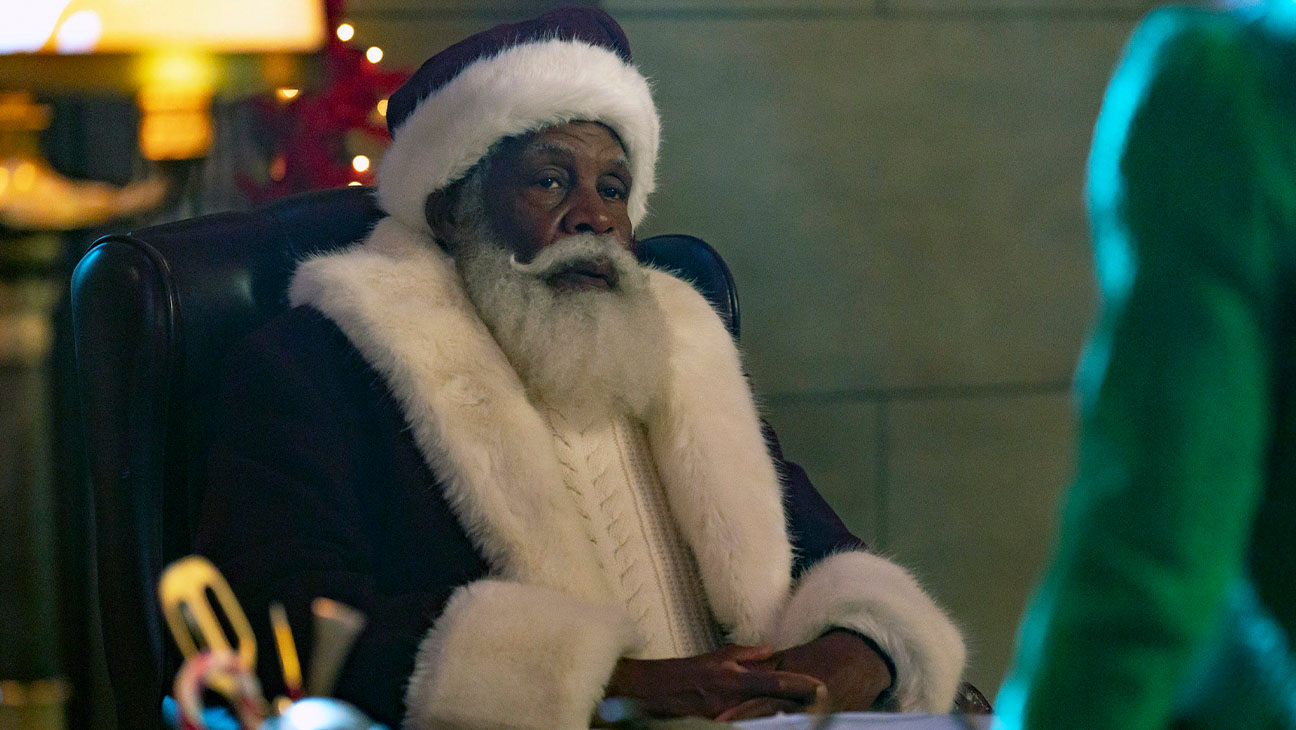 Danny Glover dans le rôle du Père Noël dans 