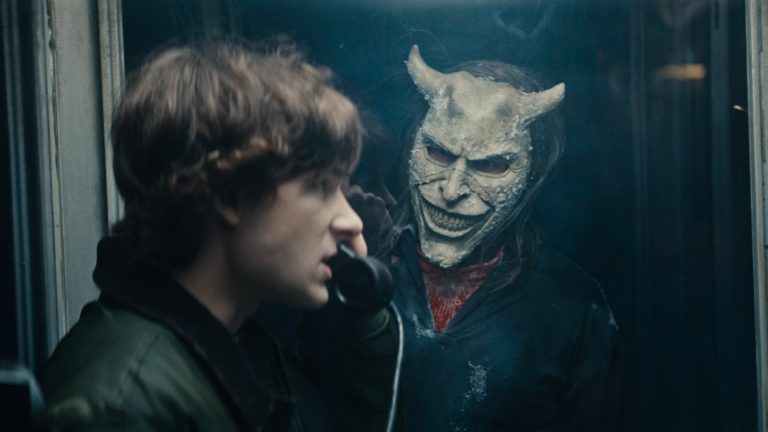 «  The Black Phone 2  »: «Plus violent, plus effrayant, plus graphique», explique le réalisateur Scott Derrickson