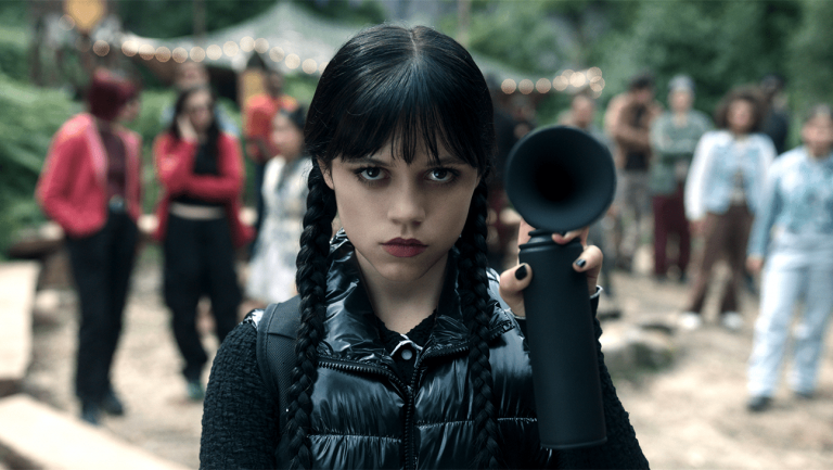 La bande-annonce de la saison 2 de la saison 2 ‘taquine Jenna Ortega qui tente de sauver Emma Myers ou «Die Trysing»