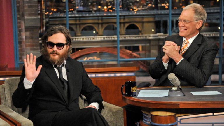 Joaquin Phoenix explique la raison derrière cette interview maladroite de l’émission tardive avec David Letterman ‘