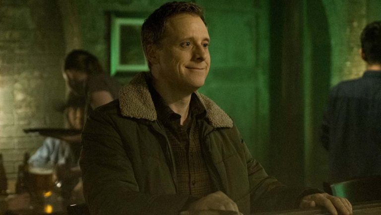 L’équipe de «Resident Alien» répond à l’annulation: «Je n’étais pas prêt»