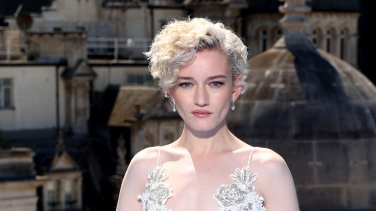 Avec «Armes» et «Fantastic Four», Julia Garner a un été chargé
