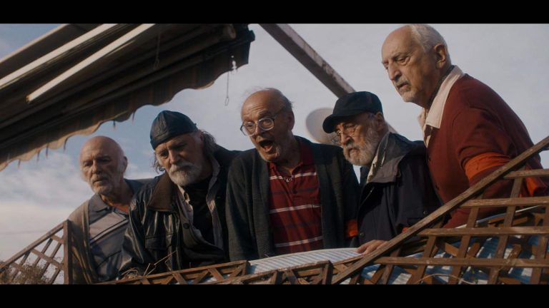 Réalisateur de «  The Pavilion  » à retourner au cinéma pour affronter les «problèmes mondiaux» dans le drame à domicile de la retraite
