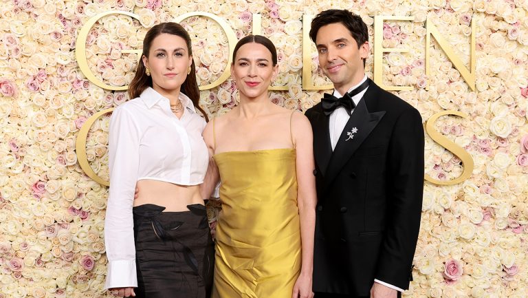 Showrunners ‘hacks’ sur les parallèles entre leur émission et la réalité au milieu de l’annulation de Colbert