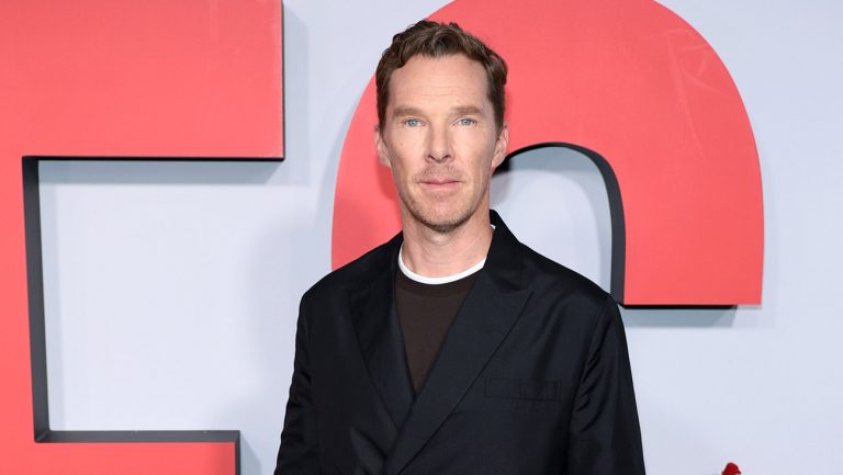 Benedict Cumberbatch appelle «les roses» un «film de nuit de rendez-vous» malgré ses thèmes sombres