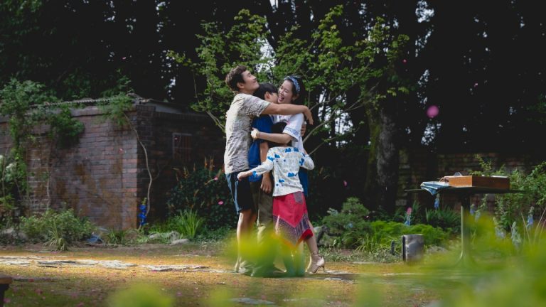 «  KPOP Demon Hunters  » Sing-Along, «Girl gauche» produit par Sean Baker, locaire de Locarno pour le Festival du film de Busan
