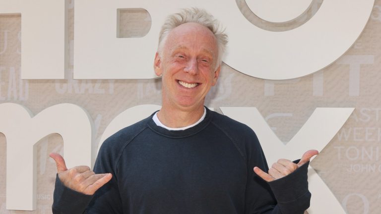 Mike White a envisagé les Ratliffs comme «la version brune» de la famille de la saison 1 de «White Lotus»