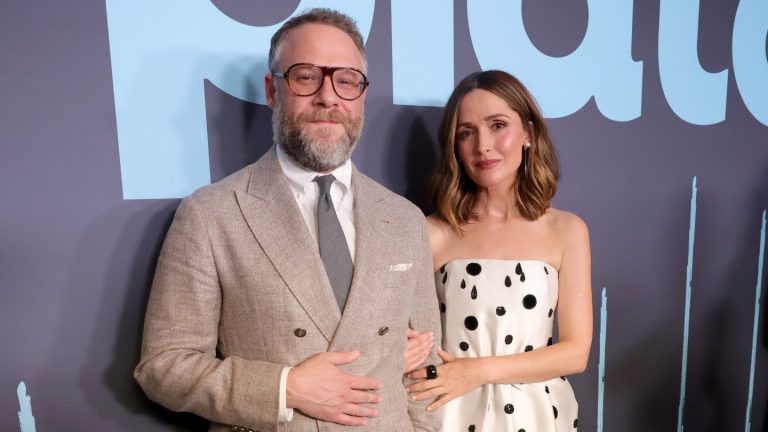 Seth Rogen et Rose Byrne espèrent terminer la réunion des «voisins» et amener Zac Efron sur «platonic»