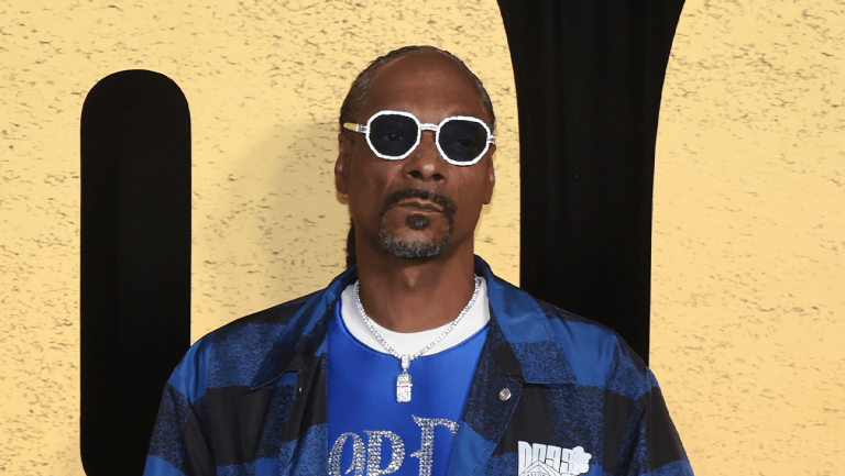 Snoop Dogg aborde le contrecoup sur sa critique de la représentation LGBTQ dans «Lightyear»: «Je ne suis pas parfait»