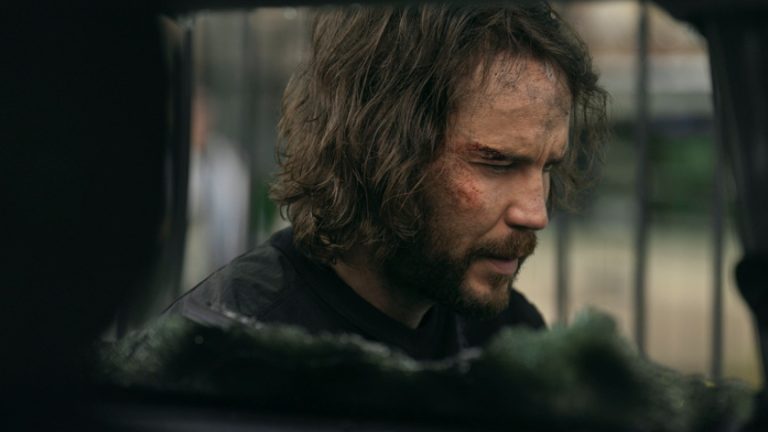 Taylor Kitsch joue l’agent d’ops spécial de la CIA dans la bande-annonce de «The Terminal List: Dark Wolf»