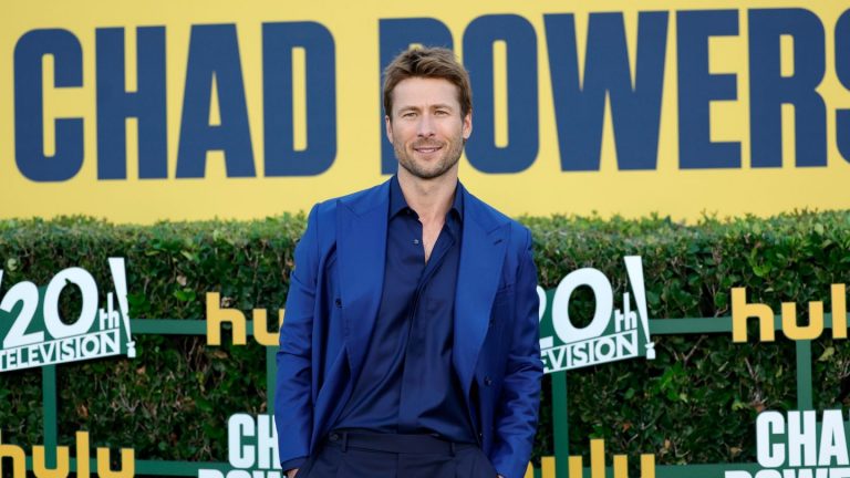 Glen Powell prévoit d’aller incognito en tant que Tchad Powers dans le monde réel