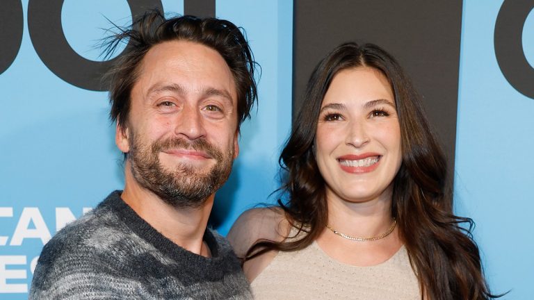 Kieran Culkin, femme Jazz Charton attendant le troisième enfant après avoir plaidé pour plus d’enfants à Emmy, Discours Oscar