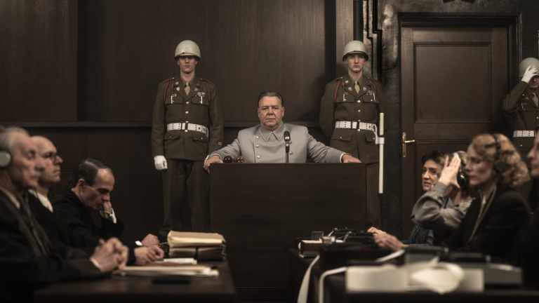James Vanderbilt sur la façon dont Russell Crowe et Michael Shannon ont cloué cette confrontation de la salle d’audience «Nuremberg»