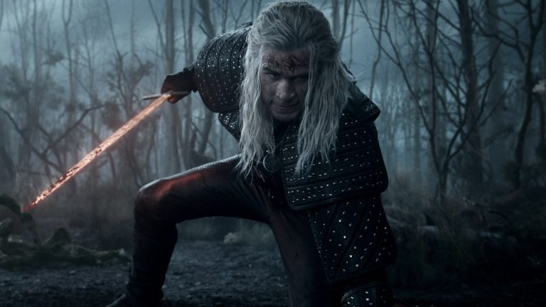 Les images de la saison 4 de la saison 4 révèlent Liam Hemsworth en tant que Geralt et Première