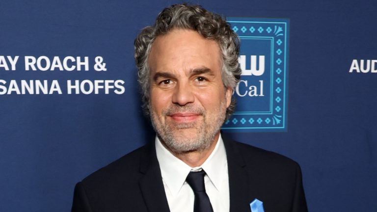 Mark Ruffalo dit que le stock de Disney baissera «plus» si «Jimmy Kimmel Live! Est annulé: ils «ne veulent pas être ceux qui ont brisé l’Amérique»