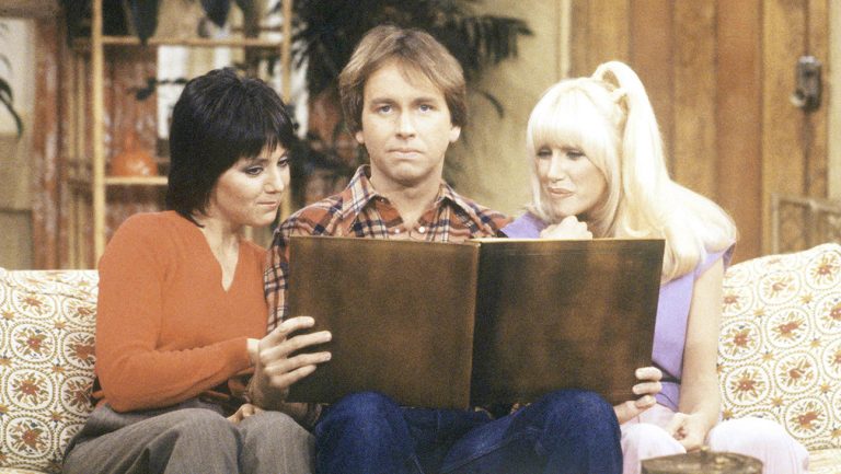 Reading à guichets fermés de «Three’s Company» avec Adam Devine et Kaley Cuoco honore l’héritage de John Ritter