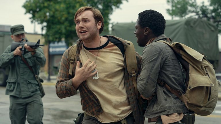 Revue de la longue marche ‘: l’adaptation de Stephen King de Francis Lawrence est sombre, meurtrière et affectant émotionnellement