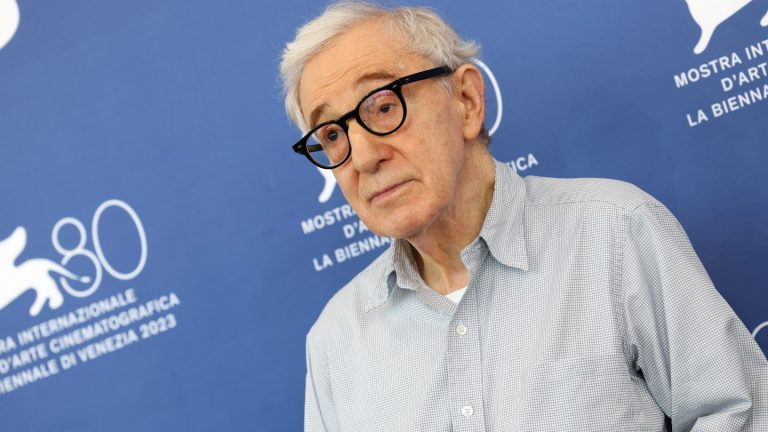Woody Allen appelle annuler la culture «stupide», dit que les gens qui ne travaillent pas avec lui «font une erreur»