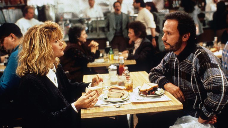 «  Quand Harry Met Sally  », Rob Reiner, réfléchit à la maladresse de diriger la scène de faux orgasme devant sa mère