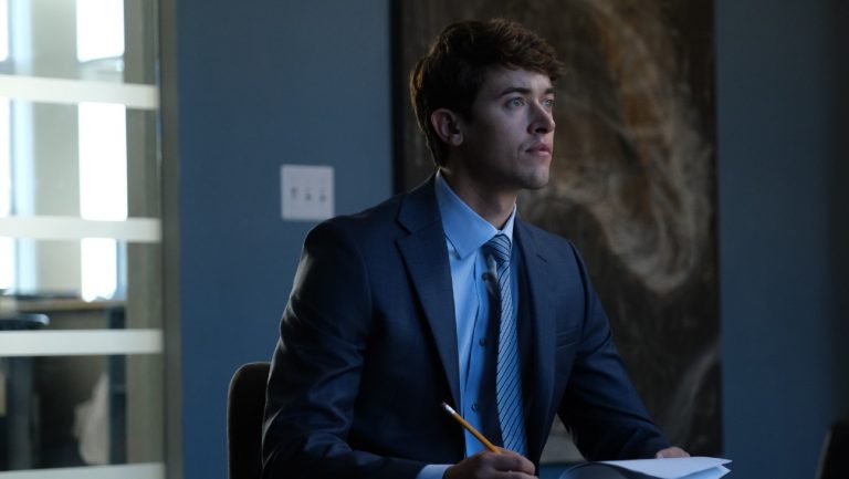 La comédie de Tom Blyth à Wall Street, « Bull Run », débarque en novembre (exclusif)