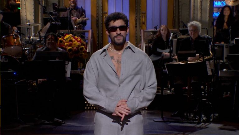 Bad Bunny Adresse 2026 Super Bowl Halftime Show Backlash lors de la saison 51 de la saison «Saturday Night Live»