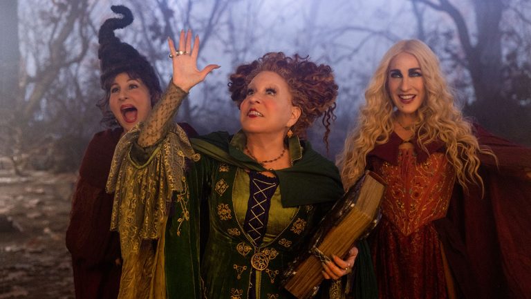 Bette Midler a vu un scénario de « Hocus Pocus 3 » : « Très excitée »