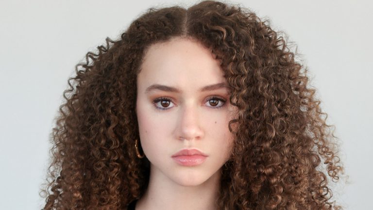 Chloe Coleman rejoint Brandon Sklenar dans le film d’action écrit par Taylor Sheridan « FAST » (Exclusif)