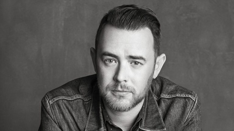 Colin Hanks sur Comic Genius de John Candy, Ryan Reynolds et comment les rôles de méchants « peuvent être libérateurs »